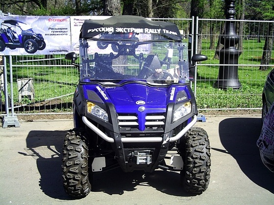 Z6 на выставке "Автовернисаж на Неве 2011"